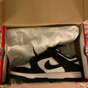 Nike “Panda” Dunk Low Retro